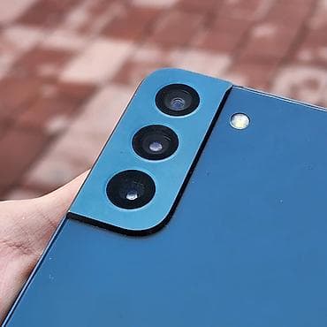 Samsung Galaxy S22, Б/у, 128 ГБ, цвет - Зеленый, 1 SIM, eSIM