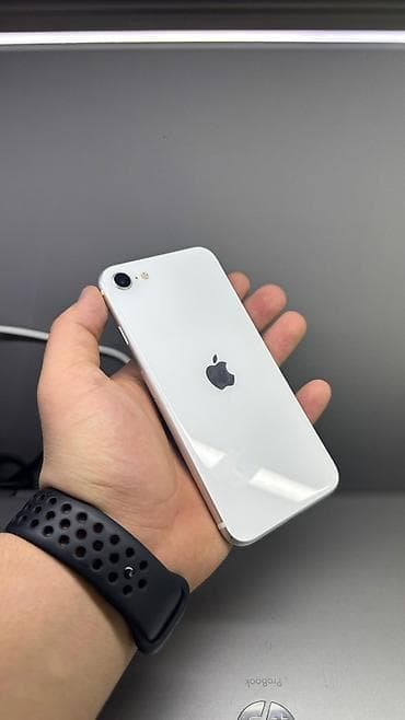 iphone se 2: IPhone SE 2020, Б/у, 64 ГБ, Белый, 79 % — 1