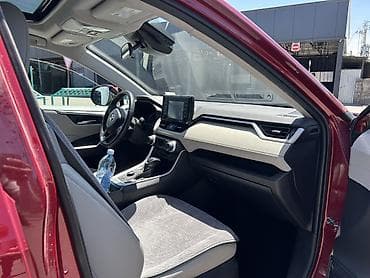 Продажа авто: Toyota RAV4: 2021 г., Гибрид, Кроссовер — 7