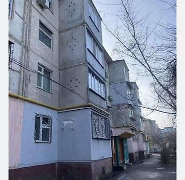 южный микрорайон: Куплю 3-комнатную квартиру в 8 мкр для себя. Этаж 4 ( если из 5-ти — 1