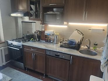 асанбай 105 серии: 4 комнаты, 77 м², 105 серия, 4 этаж, Старый ремонт — 5