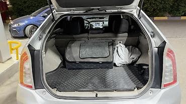 неделю: Toyota Prius: 2012 г., 1.8 л, Вариатор, Гибрид, Хэтчбэк — 4