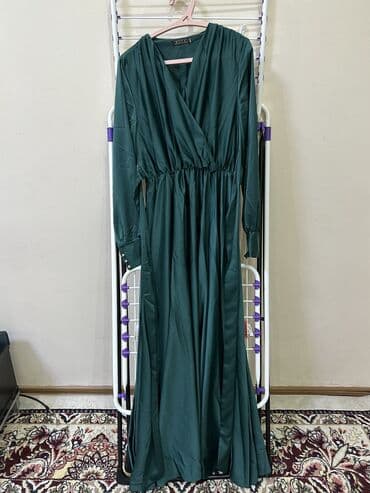 длинные платья в пол зеленого цвета: Продаю платье .За 2000 сом.ROZA, макси, изумрудного цвета. - — 4