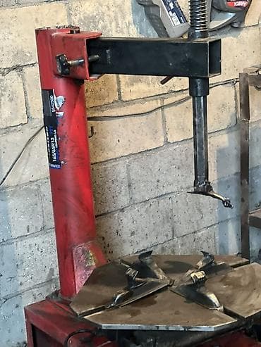 Оборудование для бизнеса: Шиномонтажный станок BlueHorse CB-9 - Назначение: демонтаж/монтаж — 2