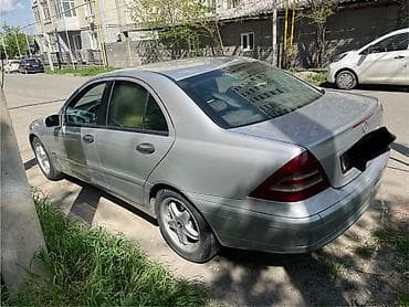 w203: Mercedes-Benz C-Class: 2002 г., 2 л, Автомат, Бензин, Седан — 4