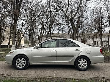 организация продает: Toyota Camry: 2004 г., 2.4 л, Автомат, Бензин, Седан — 4