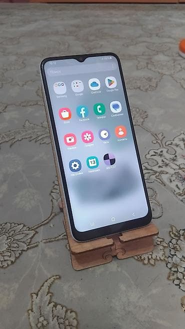 Samsung Galaxy A04e, Б/у, 64 ГБ, цвет - Голубой, 2 SIM — 1
