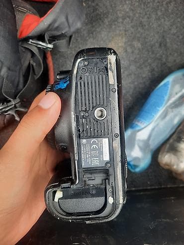 video camera: Canon EOS 6D — полнокадровая зеркальная камера (тушка) Основные — 1