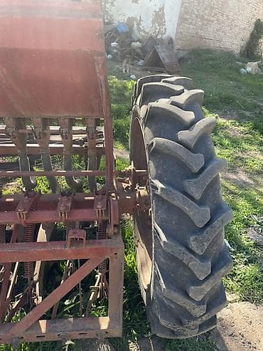 бетон жумуш: Зерновая сеялка (механическая, навесная/прицепная) Описание: - Ширина — 3