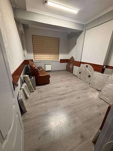 red centr: Аренда офисов, 80 м², В жилом комплексе, С отдельным входом, С отдельным сан узлом, 1 линия — 5