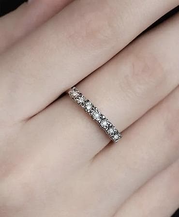 кольцо с бриллиантом бишкек цена: Продаю абсолютно новый комплект кольцо серебряное 925 пробы с семью — 5