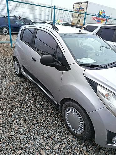 fit shuttle: Chevrolet Spark: 2011 г., Автомат, Бензин, Хэтчбэк — 4