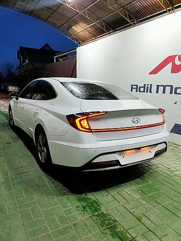не нужное: Hyundai Sonata: 2021 г., 2 л, Автомат, Газ, Седан — 3
