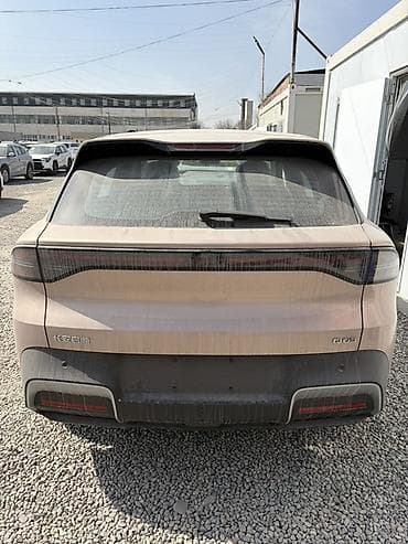 eclipse cross: Электромобиль кроссовер (компактный SUV) Кузов и дизайн: - — 5