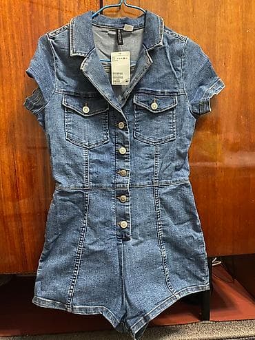 Джинсовый комбинезон-шорты, размер S, H&M, Турция, очень удобный и