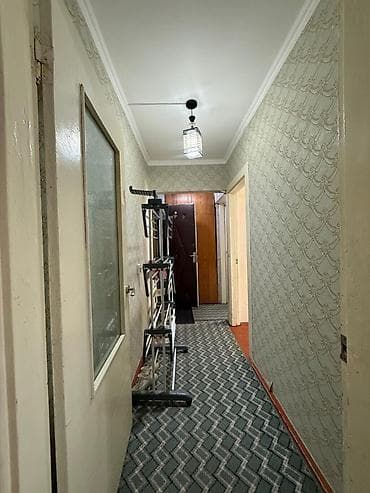 3: 2 комнаты, 44 м², 3 мкр 104 серия, 2 этаж, Требуется ремонт — 1