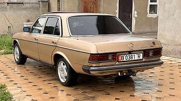 1983: Mercedes-Benz W123: 1983 г., 2.3 л, Механика, Бензин, Седан — 4