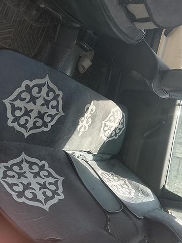 Унаа сатуу: Volkswagen Passat Variant: 1988 г., Кол менен иштөөчү, Универсал — 5