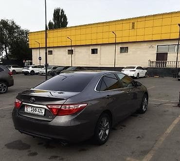 для камри: Toyota Camry: 2017 г., Автомат — 9
