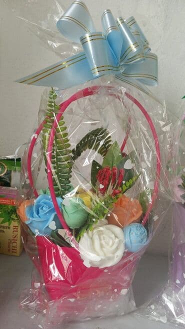 сколько стоит шоколадный букет: Подарочная композиция из мыла ручной работы в декоративной корзинке — 20