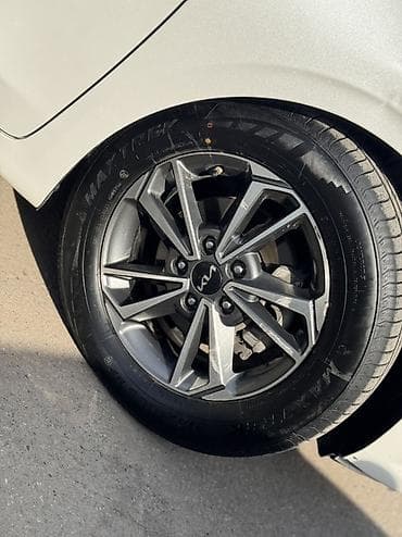 сколько стоят фары: Kia Cerato: 2021 г., 1.6 л, Вариатор, Бензин, Седан — 6