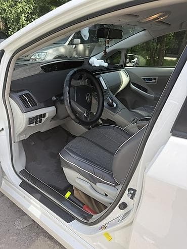 приус 2018: Toyota Prius: 2015 г., 1.8 л, Автомат, Гибрид, Хэтчбэк — 8