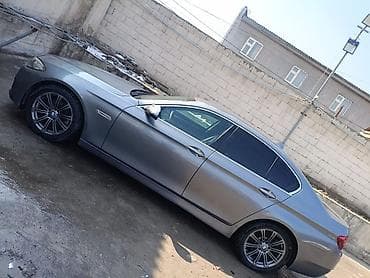 авто в такси: BMW 5 series: 2014 г., 2 л, Автомат, Бензин, Седан — 4