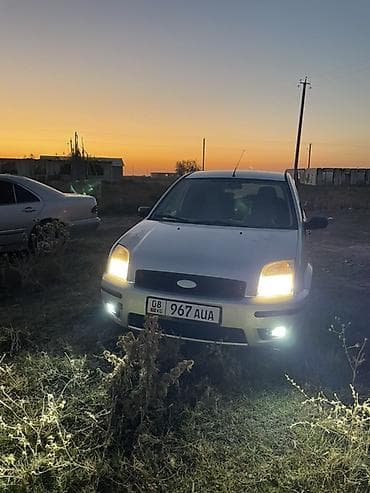 не находу авто: Ford Fusion: 2003 г., 1.4 л, Робот, Бензин, Хэтчбэк — 5