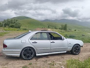Mercedes-Benz E-Class: 1997 г., 3.2 л, Механика, Бензин, Седан