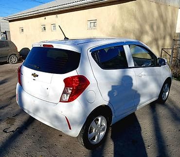 li auto: Chevrolet Spark: 2019 г., 1 л, Автомат, Бензин, Хэтчбэк — 4