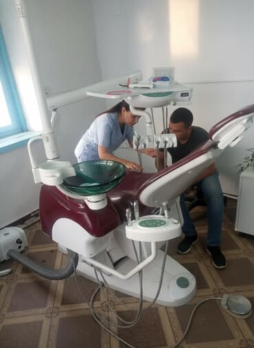 Стоматологический кресло сатылат. абалы жакшы 60 миң. Компрессордун