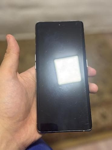 наклейки на макбук: Oppo Find X6, Б/у, 256 ГБ — 2
