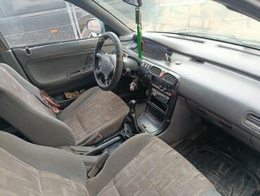 шины зимние 19: Mazda 626: 1992 г., 2 л, Механика, Бензиновая, Седан — 4