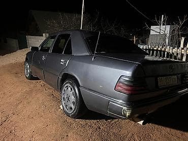 телефон для авто: Mercedes-Benz W124: 1991 г., 2.5 л, Ручные, Дизель, Седан — 2