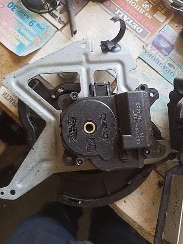 rx: Электрический моторчик Toyota 2006 г., Б/у, Оригинал, ОАЭ — 3