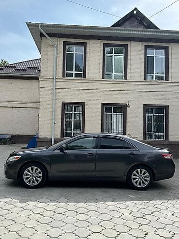 Транспорт: Toyota Camry: 2010 г., 2.5 л, Автомат, Бензин, Седан — 5