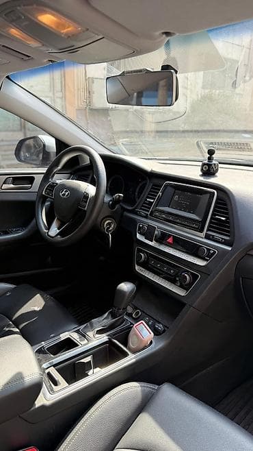 elantra 2019: Hyundai Sonata: 2020 г., 2 л, Автомат, Газ, Седан — 4