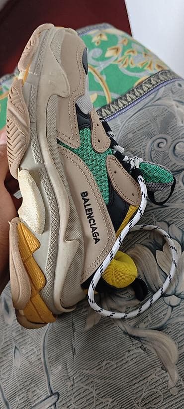 balenciaga triple s: Кроссовки, 38, Balenciaga, Новый, цвет - Бежевый — 1