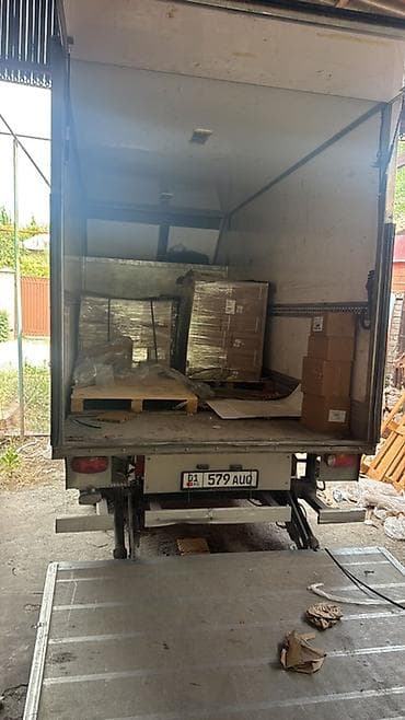 укмуш тв: Об 3 куб v образка Грузовой фургон Mercedes-Benz Sprinter (красный) с — 2