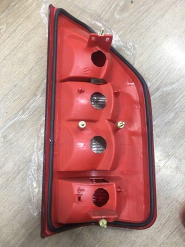 купить золотистого ретривера: Задний стоп фонарь на Спринтер Мерседес Бенц — 2