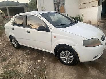 mazda cronos: Daewoo Kalos: 2004 г., Седан — 5