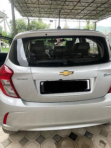 2017: Chevrolet Spark: 2017 г., 1 л, Вариатор, Бензин — 3