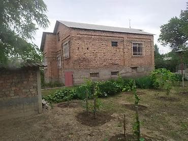 Дом и сад: 🏡 ПРОДАЕТСЯ КАПИТАЛЬНЫЙ ДОМ В СЕЛЕ СОКУЛУК! 🏡 ✨ Надежный двухуровневый — 1