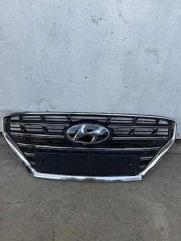 bmw 3 series: Решетка радиатора Hyundai 2018 г., Б/у, Оригинал — 1
