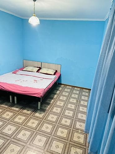 Сдаётся двухместныетрехместные комнаты возле озеро по 500с Душ