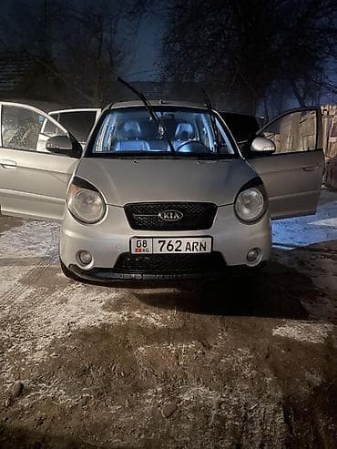 Kia Morning: 2009 г., 0.1 л, Механика, Газ, Хэтчбэк