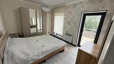Дома: 150 м², 4 комнаты — 8