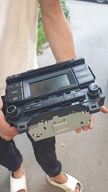 starline e96: Штатная магнитола для Hyundai/Kia (2DIN) - Панель с монохромным — 3