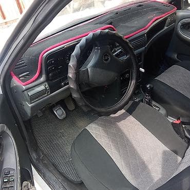 датчик давления гбо 4 поколения: Белый седан с бензиновым инжекторным двигателем OHC под капотом. Кузов — 8