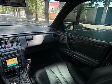 Продажа авто: Mercedes-Benz E-класс AMG: 2001 г., 5.5 л, Автомат, Бензин, Седан — 8